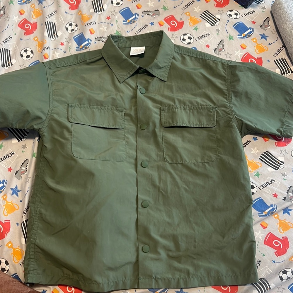 Hunter green smooth snap button up